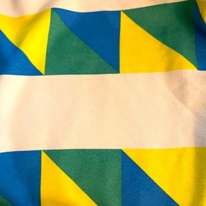 Practically new dock and bay towel